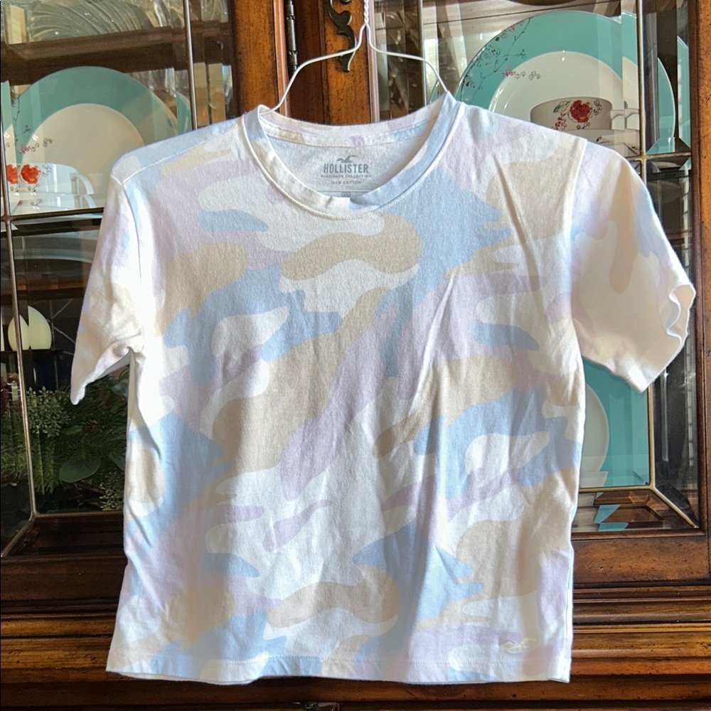 Hollister Kids Camo Tee - Blue, White, and Tan
